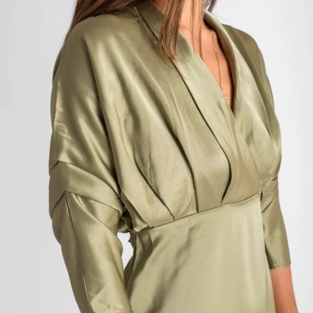 Elegant Olive Green Dress - Picture 4 of 6